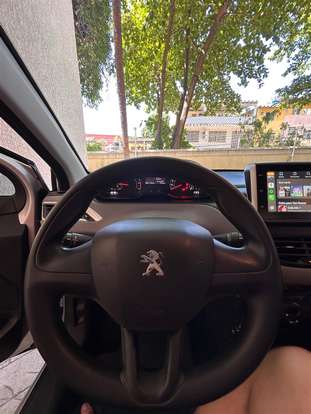 PEUGEOT-208-2020