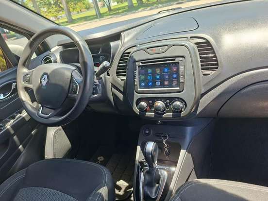 RENAULT-CAPTUR-2017