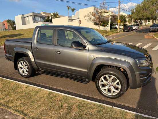VOLKSWAGEN-AMAROK-2019