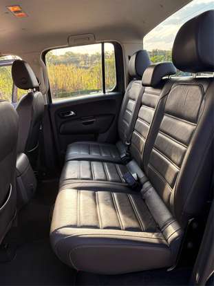 VOLKSWAGEN-AMAROK-3.0 V6 TDI DIESEL HIGHLINE CD 4MOTION AUTOMÁTICO VOLKSWAGEN-AMAROK-2019