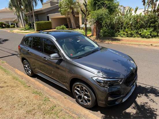 BMW-X1-2021