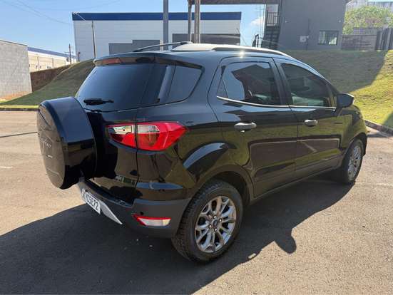 FORD-ECOSPORT-2015