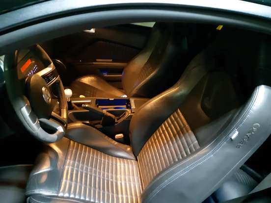 FORD-MUSTANG-2011