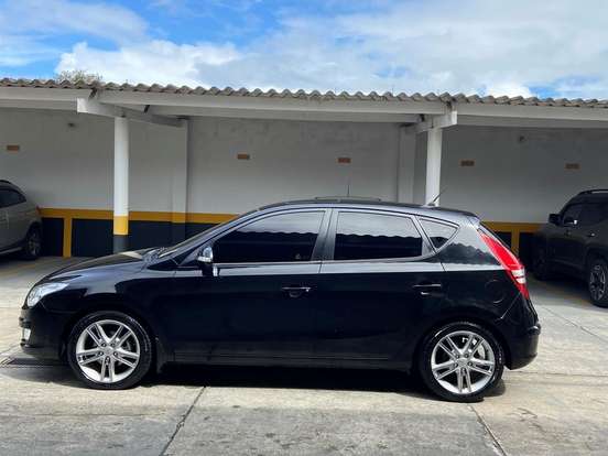 HYUNDAI-I30-2.0 MPFI GLS 16V GASOLINA 4P AUTOMÁTICO HYUNDAI-I30-2010