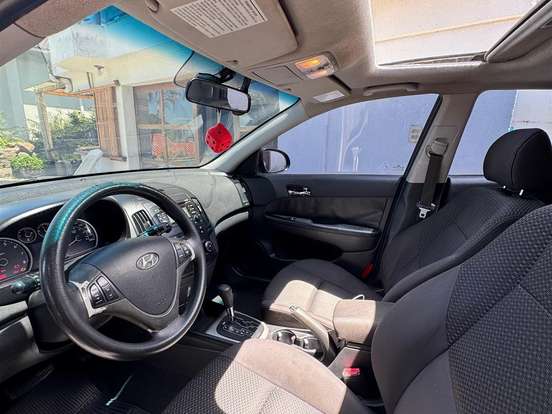 HYUNDAI-I30-2.0 MPFI GLS 16V GASOLINA 4P AUTOMÁTICO HYUNDAI-I30-2010