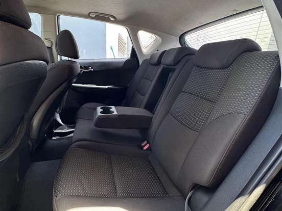 HYUNDAI-I30-2.0 MPFI GLS 16V GASOLINA 4P AUTOMÁTICO HYUNDAI-I30-2010