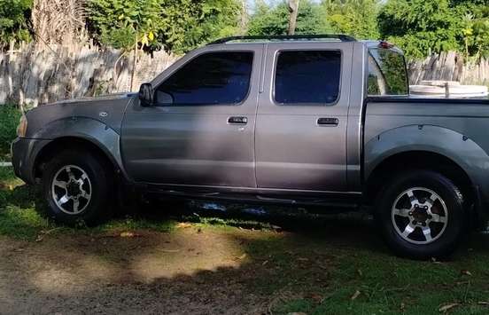 NISSAN-FRONTIER-2004