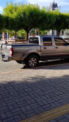 NISSAN-FRONTIER-2004