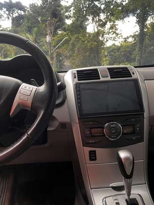 TOYOTA-COROLLA-2011