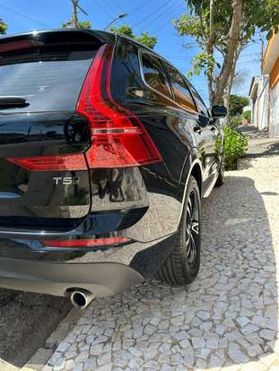 VOLVO-XC60-2.0 T5 GASOLINA MOMENTUM AWD GEARTRONIC VOLVO-XC60-2019
