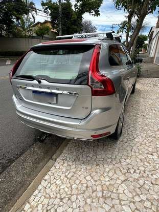 VOLVO-XC60-2016