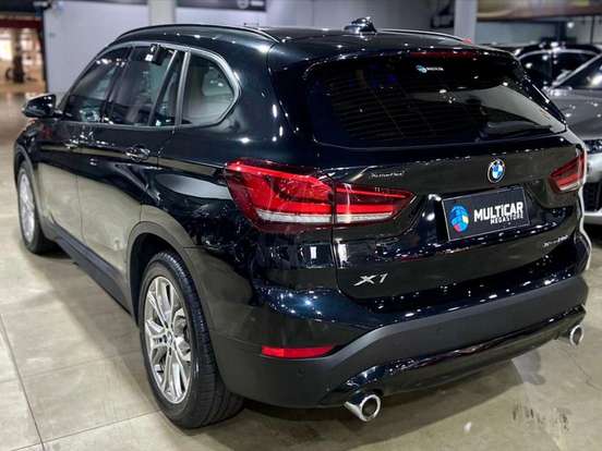BMW-X1-2.0 16V TURBO ACTIVEFLEX SDRIVE20I 4P AUTOMÁTICO BMW-X1-2020