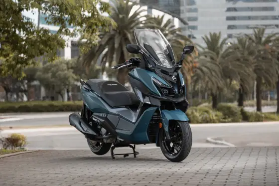 DAFRA CRUISYM 300 