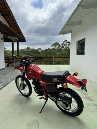 HONDA-XL 250R-1983