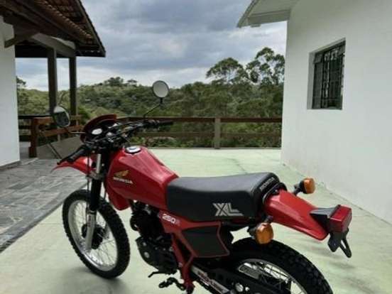 HONDA-XL 250R HONDA-XL 250R-1983