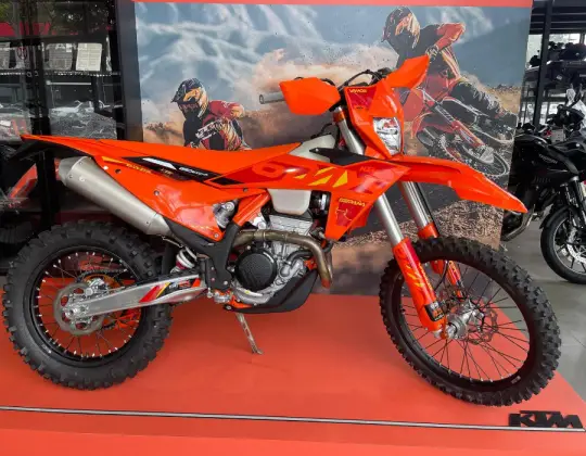 KTM 350 EXC-F SIX DAYS 