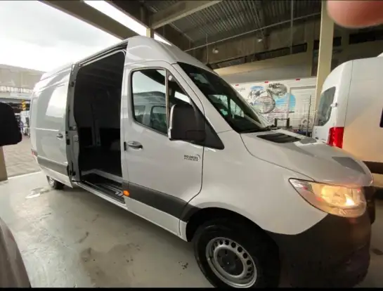 MERCEDES-BENZ-SPRINTER-2025