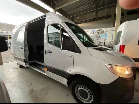 MERCEDES-BENZ-SPRINTER-2.0 CDI DIESEL FURGÃO 317 STREET TA EXTRA LONGO MANUAL MERCEDES-BENZ-SPRINTER-2025