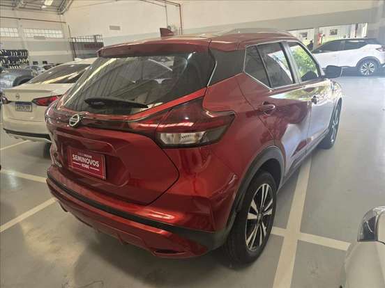 NISSAN-KICKS-2022