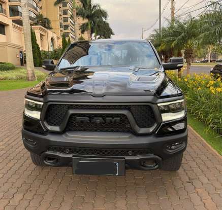 RAM-1500-5.7 V8 GASOLINA REBEL CD 4X4 AUTOMÁTICO RAM-1500-2022