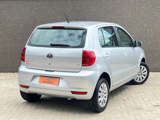 VOLKSWAGEN-FOX-2013