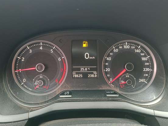 VOLKSWAGEN-SAVEIRO-1.6 MSI TRENDLINE CS 8V FLEX 2P MANUAL VOLKSWAGEN-SAVEIRO-2016