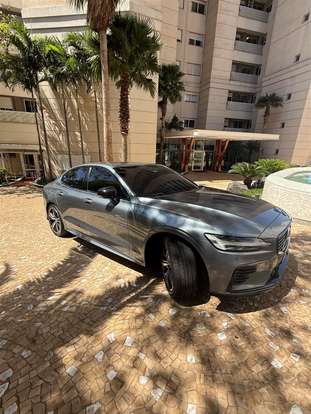VOLVO-S60-2.0 T8 R-DESIGN HÍBRIDO 4P AUTOMÁTICO VOLVO-S60-2019
