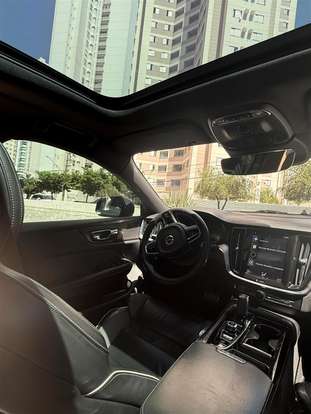 VOLVO-S60-2.0 T8 R-DESIGN HÍBRIDO 4P AUTOMÁTICO VOLVO-S60-2019