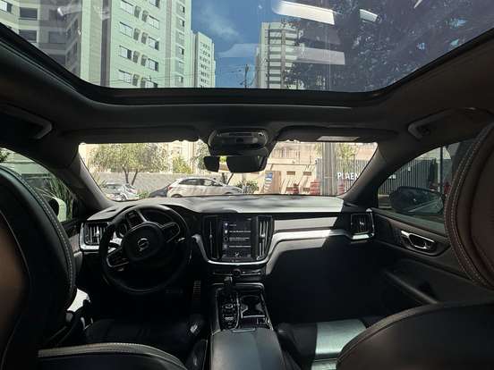 VOLVO-S60-2019