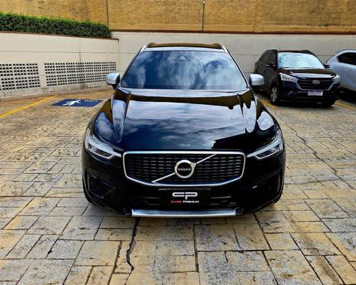 VOLVO-XC60-2018