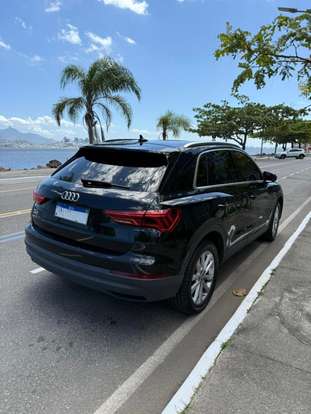 AUDI-Q3-2020