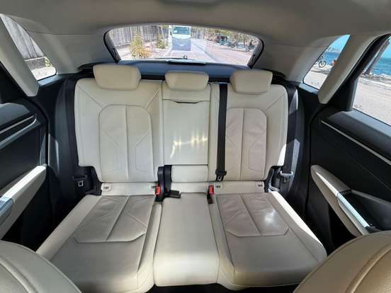 AUDI-Q3-2020