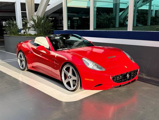 FERRARI CALIFORNIA 4.3 V8 GASOLINA F1-DCT
