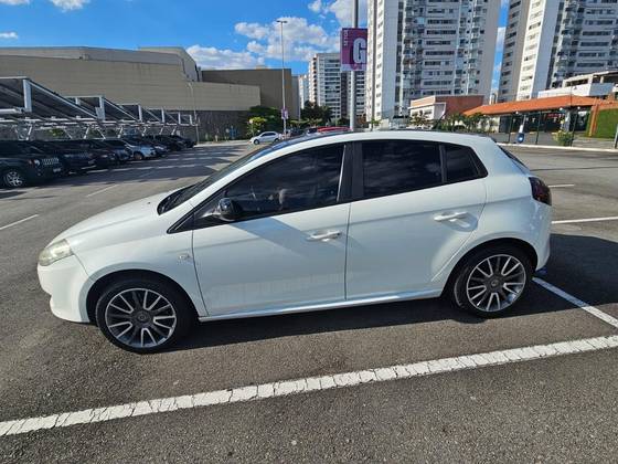 FIAT BRAVO 1.8 SPORTING 16V FLEX 4P MANUAL