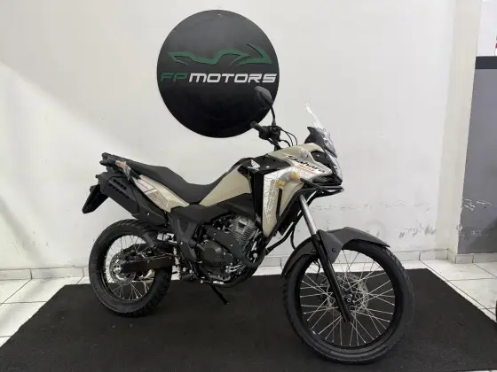 HONDA XRE 300 SAHARA ADVENTURE HONDA XRE 300 SAHARA ADVENTURE