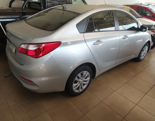 HYUNDAI HB20S 1.6 COMFORT PLUS 16V FLEX 4P AUTOMÁTICO