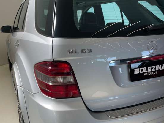 MERCEDES-BENZ-ML 63 AMG-6.2 V8 32V GASOLINA 4P AUTOMÁTICO MERCEDES-BENZ-ML 63 AMG-2007