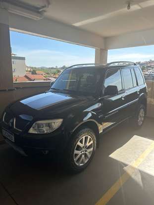 MITSUBISHI-PAJERO TR4-2.0 4X4 16V 140CV FLEX 4P MANUAL MITSUBISHI-PAJERO TR4-2011
