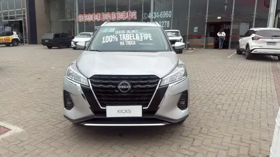 NISSAN-KICKS PLAY-2025