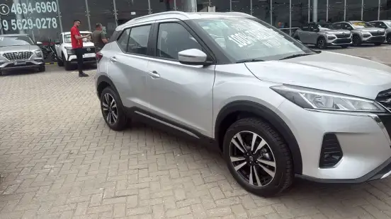 NISSAN-KICKS PLAY-2025