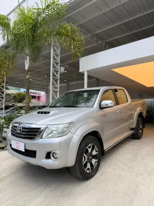 TOYOTA HILUX 3.0 SRV 4X4 CD 16V TURBO INTERCOOLER DIESEL 4P AUTOMÁTICO