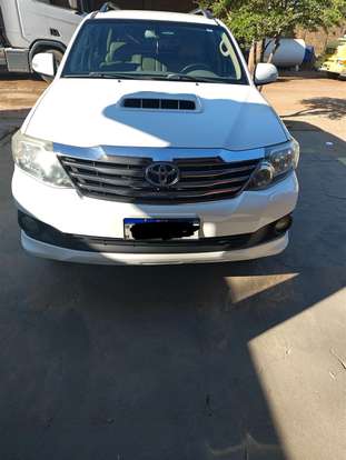 TOYOTA-HILUX SW4-2012