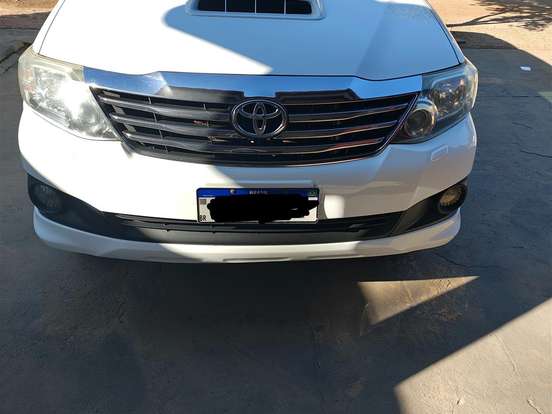 TOYOTA-HILUX SW4-3.0 SRV 4X4 16V TURBO INTERCOOLER DIESEL 4P AUTOMÁTICO TOYOTA-HILUX SW4-2012
