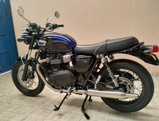 TRIUMPH-BONNEVILLE T100 900 TRIUMPH-BONNEVILLE T100 900-2024