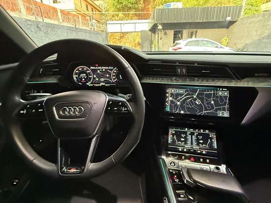 AUDI-E-TRON-ELÉTRICO SPORTBACK PERFORMANCE BLACK QUATTRO AUDI-E-TRON-2022
