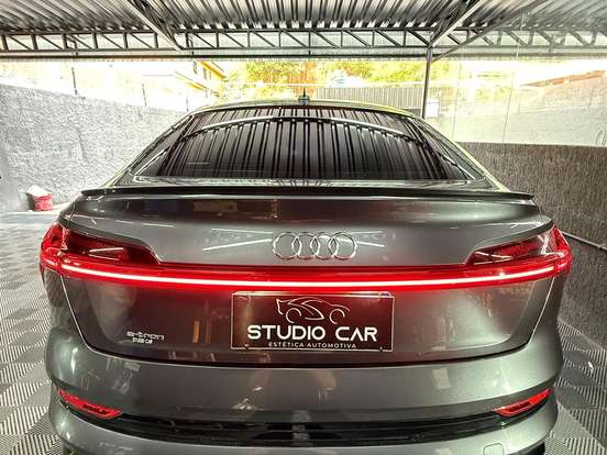 AUDI-E-TRON-ELÉTRICO SPORTBACK PERFORMANCE BLACK QUATTRO AUDI-E-TRON-2022