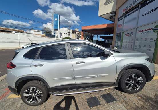 CHEVROLET-TRACKER-2022