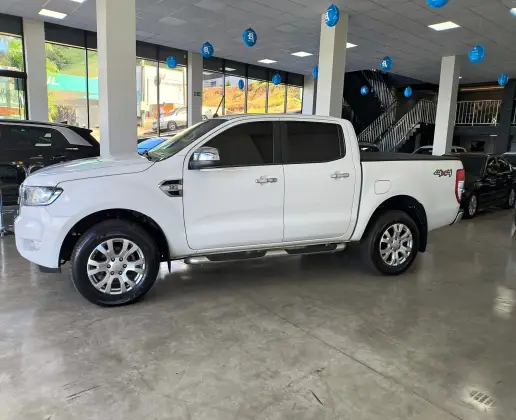 FORD RANGER 3.2 XLT 4X4 CD 20V DIESEL 4P AUTOMÁTICO
