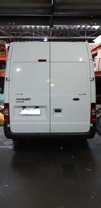 FORD-TRANSIT-2011