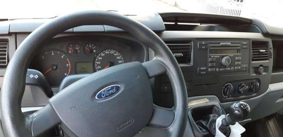 FORD-TRANSIT-2011